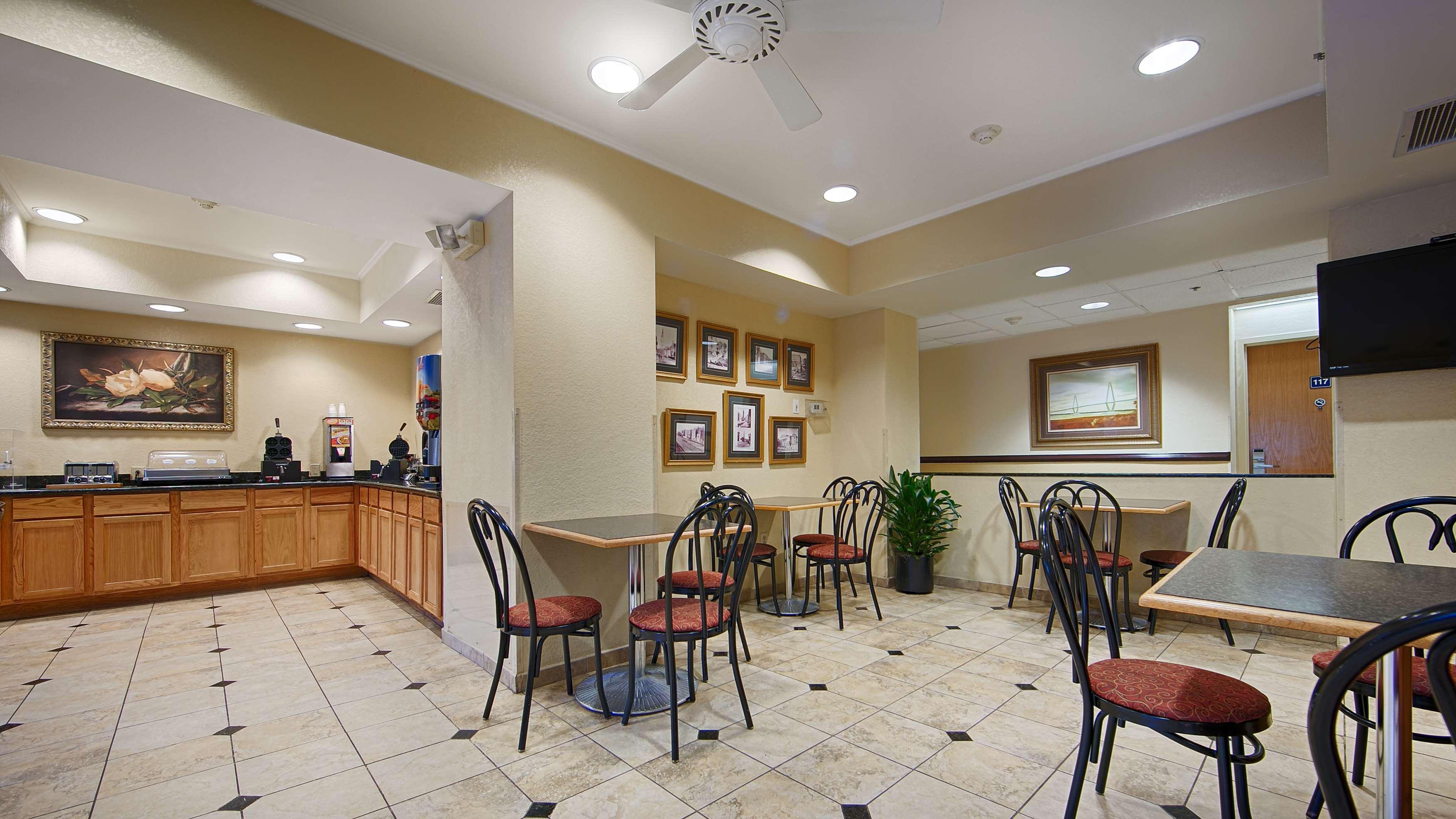 Best Western Patriots Point Mount Pleasant Exterior foto